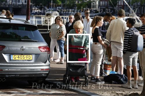 Amsterdam 6 juli 2023
Amsterdamse premiere in carre van musical Les Miserables.
Tineke de Nooij met rolator
