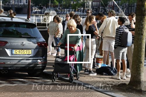 Amsterdam 6 juli 2023
Amsterdamse premiere in carre van musical Les Miserables.
Tineke de Nooij met rolator