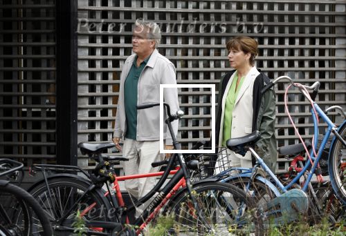 Amsterdam 22 juli 2023
Tom Egbers en zijn vrouw Janke Dekker winkelend in Amsterdam zuid. Ze waren oa bij Suit supply en de Joffers.