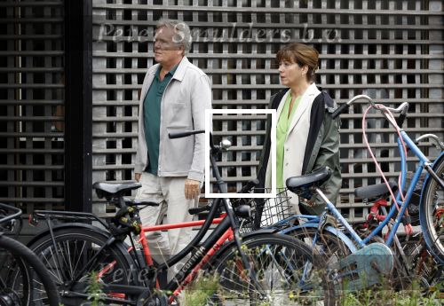 Amsterdam 22 juli 2023
Tom Egbers en zijn vrouw Janke Dekker winkelend in Amsterdam zuid. Ze waren oa bij Suit supply en de Joffers.