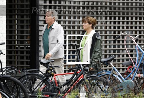 Amsterdam 22 juli 2023
Tom Egbers en zijn vrouw Janke Dekker winkelend in Amsterdam zuid. Ze waren oa bij Suit supply en de Joffers.