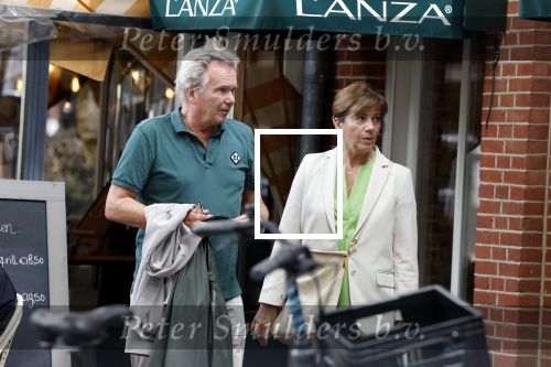 Amsterdam 22 juli 2023
Tom Egbers en zijn vrouw Janke Dekker winkelend in Amsterdam zuid. Ze waren oa bij Suit supply en de Joffers.