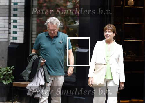 Amsterdam 22 juli 2023
Tom Egbers en zijn vrouw Janke Dekker winkelend in Amsterdam zuid. Ze waren oa bij Suit supply en de Joffers.