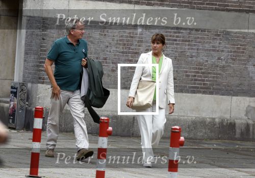Amsterdam 22 juli 2023
Tom Egbers en zijn vrouw Janke Dekker winkelend in Amsterdam zuid. Ze waren oa bij Suit supply en de Joffers.