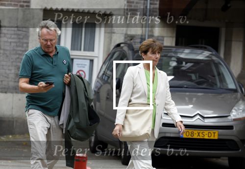 Amsterdam 22 juli 2023
Tom Egbers en zijn vrouw Janke Dekker winkelend in Amsterdam zuid. Ze waren oa bij Suit supply en de Joffers.