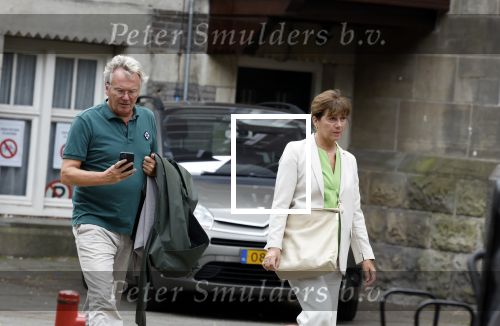 Amsterdam 22 juli 2023
Tom Egbers en zijn vrouw Janke Dekker winkelend in Amsterdam zuid. Ze waren oa bij Suit supply en de Joffers.