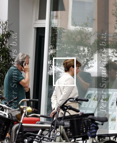 Amsterdam 22 juli 2023
Tom Egbers en zijn vrouw Janke Dekker winkelend in Amsterdam zuid. Ze waren oa bij Suit supply en de Joffers.