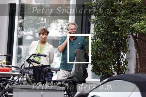 Amsterdam 22 juli 2023
Tom Egbers en zijn vrouw Janke Dekker winkelend in Amsterdam zuid. Ze waren oa bij Suit supply en de Joffers.