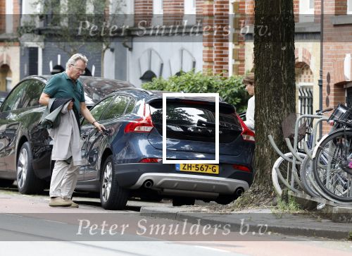 Amsterdam 22 juli 2023
Tom Egbers en zijn vrouw Janke Dekker winkelend in Amsterdam zuid. Ze waren oa bij Suit supply en de Joffers.