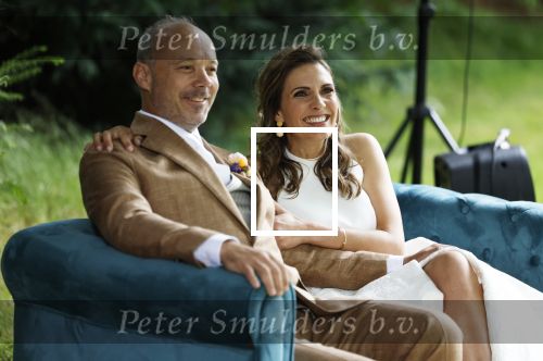 Arnhem 7 juli 2024
Annemarie Bruning en Frits Maeijer trouwen . Hun honden moeder en zoon zijn de getuigen . Marlayne Sahupala in de BAB en zingt verschillende liedjes .