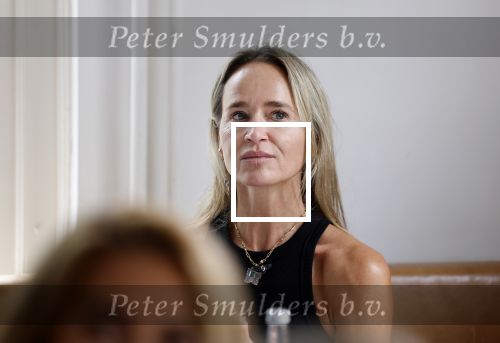 Laren 2 juli 2024
Boekpresentatie Vivian Reijs . oa aanwezig Leontine Ruiters Anouk de Mol Anouk Smulders Merel v Carlsburg .
Ook haar dochter Day Ewbank moeder Meddy Clous en broer Bobby Clous waren aanwezig.