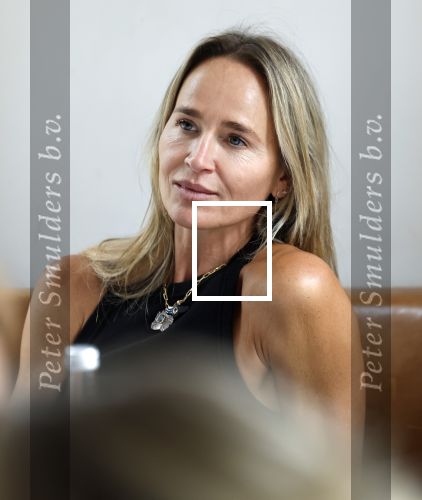 Laren 2 juli 2024
Boekpresentatie Vivian Reijs . oa aanwezig Leontine Ruiters Anouk de Mol Anouk Smulders Merel v Carlsburg .
Ook haar dochter Day Ewbank moeder Meddy Clous en broer Bobby Clous waren aanwezig.