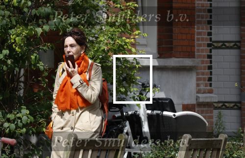 Amsterdam 11 juli 2024
Carolien v d Berg doet boodschappen in Amsterdam zuid.