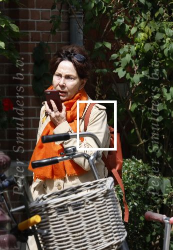 Amsterdam 11 juli 2024
Carolien v d Berg doet boodschappen in Amsterdam zuid.