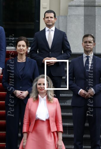 Den Haag 2 juli 2024
Bordesfoto bij Paleis Huis ten Bosch presentatie nieuw kabinet Schoof 1 ; Koning Willem-Alexander, Minister-President Dick Schoof, NSC Judith Uitermark, BBB Mona Keijzer, NSC Caspar Veldkamp, PVV Reinette Klever, VVD Ruben Brekelmans, VVD Eelco Heinen, PVV Dirk Beljaarts, VVD Sophie Hermans, VVD Eelco Heinen PVV Barry Madlener, VVD David van Weel, PVV Marjolein Faber, BBB Femke Wiersma, NSC Eppo Bruins, NSC Eddy van Hijum, PVV Fleur Agema