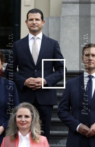Den Haag 2 juli 2024
Bordesfoto bij Paleis Huis ten Bosch presentatie nieuw kabinet Schoof 1 ; Koning Willem-Alexander, Minister-President Dick Schoof, NSC Judith Uitermark, BBB Mona Keijzer, NSC Caspar Veldkamp, PVV Reinette Klever, VVD Ruben Brekelmans, VVD Eelco Heinen, PVV Dirk Beljaarts, VVD Sophie Hermans, VVD Eelco Heinen PVV Barry Madlener, VVD David van Weel, PVV Marjolein Faber, BBB Femke Wiersma, NSC Eppo Bruins, NSC Eddy van Hijum, PVV Fleur Agema