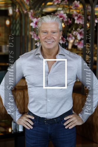 Amsterdam 17 juli 2024
Familie Roelvink gaan nieuwe serie opnemen voor RTL/Videoland.
AAnwezig in the Harbour Club Dries Roelvink Honoria Roelvin Donny Roelvink en Dave Roelvink.
