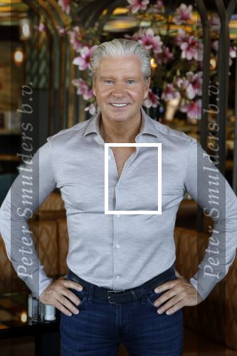 Amsterdam 17 juli 2024
Familie Roelvink gaan nieuwe serie opnemen voor RTL/Videoland.
AAnwezig in the Harbour Club Dries Roelvink Honoria Roelvin Donny Roelvink en Dave Roelvink.