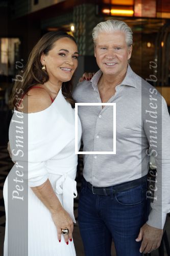 Amsterdam 17 juli 2024
Familie Roelvink gaan nieuwe serie opnemen voor RTL/Videoland.
AAnwezig in the Harbour Club Dries Roelvink Honoria Roelvin Donny Roelvink en Dave Roelvink.