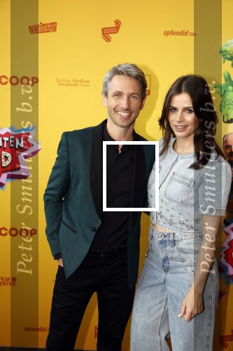 Utrecht 6 juli 2024
Premiere superkrachten voor je hoofd in Kinopolis in Utrecht . Elise Schaap en haar man Wouter de Jong