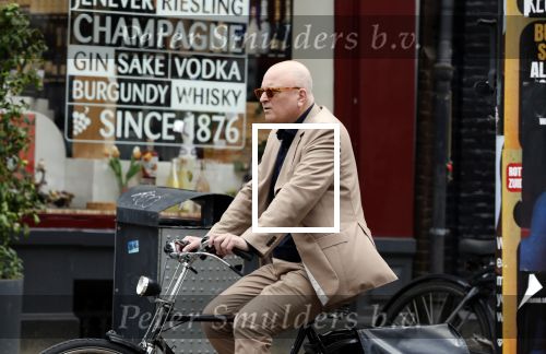 Amsterdam 9 juli 2024
Felix Rottenberg op de fiets in Amsterdam zuid.