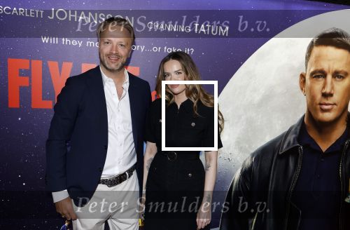 Amsterdam 8 juli 2024
Premiere Fly met to the moon in pathe Arena. Franke Hollywood en Beau Fleur