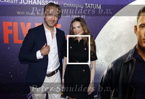 Amsterdam 8 juli 2024
Premiere Fly met to the moon in pathe Arena. Franke Hollywood en Beau Fleur