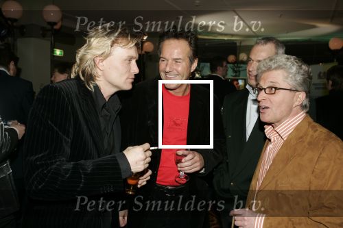 Kaatsheuvel 20 december 2004
Kerstborrel Princess in de efteling.
Jacques d Ancona met sigaar en Hans Klok met vriend
Peter Smulders bv