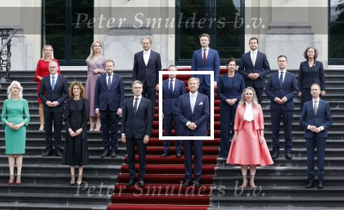 Den Haag 2 juli 2024
Bordesfoto bij Paleis Huis ten Bosch presentatie nieuw kabinet Schoof 1 ; Koning Willem-Alexander, Minister-President Dick Schoof, NSC Judith Uitermark, BBB Mona Keijzer, NSC Caspar Veldkamp, PVV Reinette Klever, VVD Ruben Brekelmans, VVD Eelco Heinen, PVV Dirk Beljaarts, VVD Sophie Hermans, VVD Eelco Heinen PVV Barry Madlener, VVD David van Weel, PVV Marjolein Faber, BBB Femke Wiersma, NSC Eppo Bruins, NSC Eddy van Hijum, PVV Fleur Agema