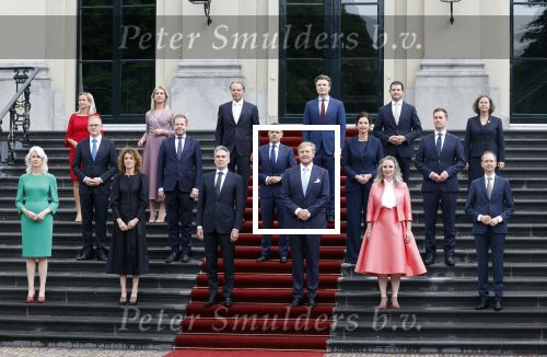 Den Haag 2 juli 2024
Bordesfoto bij Paleis Huis ten Bosch presentatie nieuw kabinet Schoof 1 ; Koning Willem-Alexander, Minister-President Dick Schoof, NSC Judith Uitermark, BBB Mona Keijzer, NSC Caspar Veldkamp, PVV Reinette Klever, VVD Ruben Brekelmans, VVD Eelco Heinen, PVV Dirk Beljaarts, VVD Sophie Hermans, VVD Eelco Heinen PVV Barry Madlener, VVD David van Weel, PVV Marjolein Faber, BBB Femke Wiersma, NSC Eppo Bruins, NSC Eddy van Hijum, PVV Fleur Agema