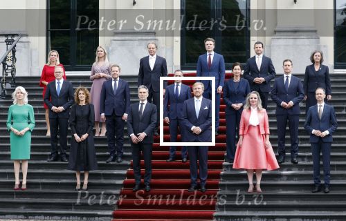 Den Haag 2 juli 2024
Bordesfoto bij Paleis Huis ten Bosch presentatie nieuw kabinet Schoof 1 ; Koning Willem-Alexander, Minister-President Dick Schoof, NSC Judith Uitermark, BBB Mona Keijzer, NSC Caspar Veldkamp, PVV Reinette Klever, VVD Ruben Brekelmans, VVD Eelco Heinen, PVV Dirk Beljaarts, VVD Sophie Hermans, VVD Eelco Heinen PVV Barry Madlener, VVD David van Weel, PVV Marjolein Faber, BBB Femke Wiersma, NSC Eppo Bruins, NSC Eddy van Hijum, PVV Fleur Agema