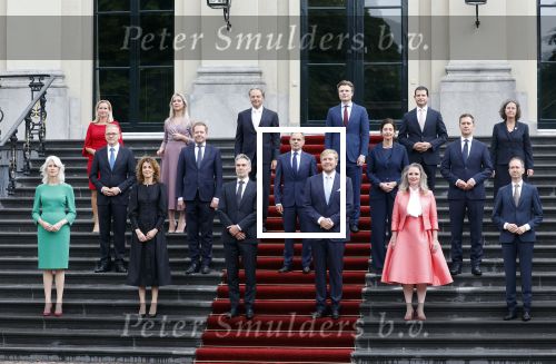Den Haag 2 juli 2024
Bordesfoto bij Paleis Huis ten Bosch presentatie nieuw kabinet Schoof 1 ; Koning Willem-Alexander, Minister-President Dick Schoof, NSC Judith Uitermark, BBB Mona Keijzer, NSC Caspar Veldkamp, PVV Reinette Klever, VVD Ruben Brekelmans, VVD Eelco Heinen, PVV Dirk Beljaarts, VVD Sophie Hermans, VVD Eelco Heinen PVV Barry Madlener, VVD David van Weel, PVV Marjolein Faber, BBB Femke Wiersma, NSC Eppo Bruins, NSC Eddy van Hijum, PVV Fleur Agema