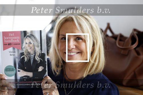 Laren 2 juli 2024
Boekpresentatie Vivian Reijs . oa aanwezig Leontine Ruiters Anouk de Mol Anouk Smulders Merel v Carlsburg .
Ook haar dochter Day Ewbank moeder Meddy Clous en broer Bobby Clous waren aanwezig.