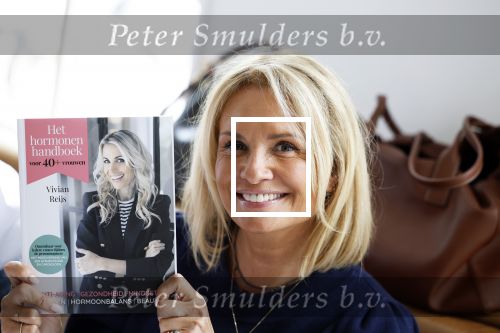 Laren 2 juli 2024
Boekpresentatie Vivian Reijs . oa aanwezig Leontine Ruiters Anouk de Mol Anouk Smulders Merel v Carlsburg .
Ook haar dochter Day Ewbank moeder Meddy Clous en broer Bobby Clous waren aanwezig.