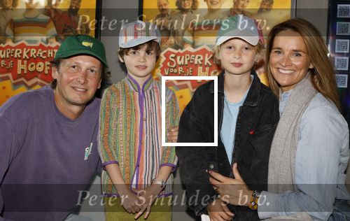 Utrecht 6 juli 2024
Premiere superkrachten voor je hoofd in Kinopolis in Utrecht . Lieke v Lexmond met man Bas v Veggel en hun kinderen