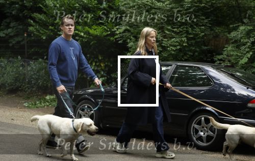 Huizen 6 en n7 juli 2024
Linda de Mol en partner Jeroen Rietbergen wandelend met hun honden rondom hun huis .