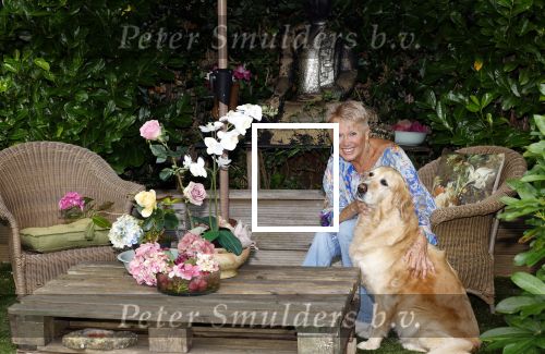 Naarden 12 juli 2024
Loeki Knol thuis met haar hond.