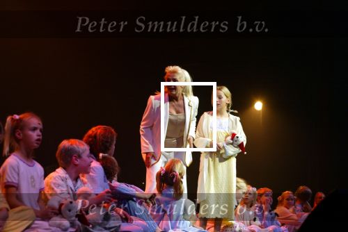 Breda 16 december 2002

Princess kerstborrel  2002
Kunt u mij de weg naar hamelen vertellen.
Chantal Janzen en Loekie Knol Rob de Nijs

Peter Smulders bv