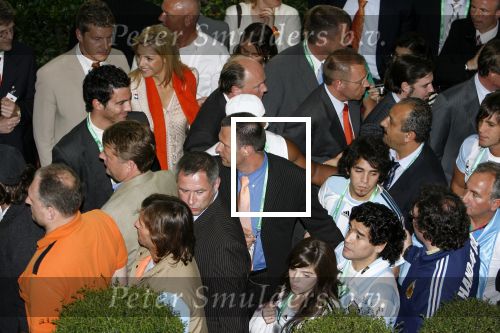 Frankfurt 21 juni 2006
Nederland tegen Argentinie tijdens de wk 2006 in duitsland.
Diego Maradona ontmoet Prinses Maxima en Prins Willem Alexander.
Peter Smulders bv
