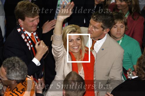 Frankfurt, 21 Juni 2006 WK Voetbal 2006
3e Poule-Wedstrijd Nederland-Argentinie, eindstand 0-0
Na afloop van de wedstrijd een ontmoeting tussen ZKH Prins willem Alexander, Prinses Maxima en Maradona
@ Foto Peter Smulders The Netherlands