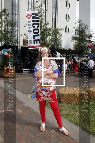 Huizen 14 juli 2024
Presenatie magazine van Nicole des Bouvrie .