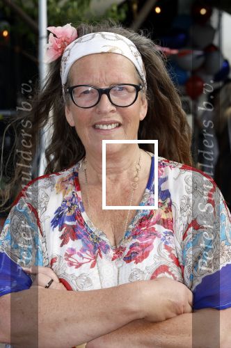 Huizen 14 juli 2024
Presenatie magazine van Nicole des Bouvrie .