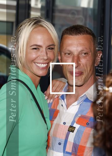 Utrecht 6 juli 2024
Premiere superkrachten voor je hoofd in Kinopolis in Utrecht . Nicolette Kluijver kwam met haar drie kinderen. Nicolette met partner Milan