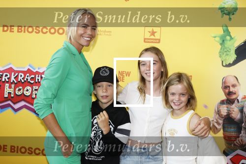 Utrecht 6 juli 2024
Premiere superkrachten voor je hoofd in Kinopolis in Utrecht . Nicolette Kluijver kwam met haar drie kinderen.