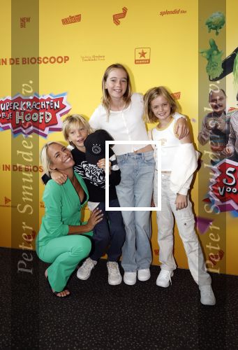 Utrecht 6 juli 2024
Premiere superkrachten voor je hoofd in Kinopolis in Utrecht . Nicolette Kluijver kwam met haar drie kinderen.