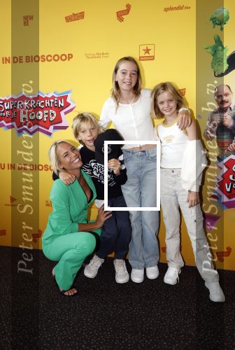 Utrecht 6 juli 2024
Premiere superkrachten voor je hoofd in Kinopolis in Utrecht . Nicolette Kluijver kwam met haar drie kinderen.