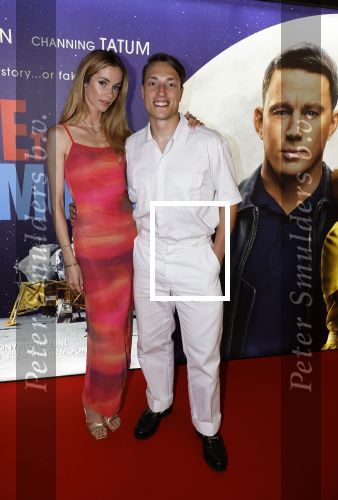 Amsterdam 8 juli 2024
Premiere Fly met to the moon in pathe Arena. Noah Zeeuw en Kelly Spronk