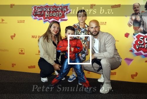 Utrecht 6 juli 2024
Premiere superkrachten voor je hoofd in Kinopolis in Utrecht . Oscar Aerts met vrouw en kinderen