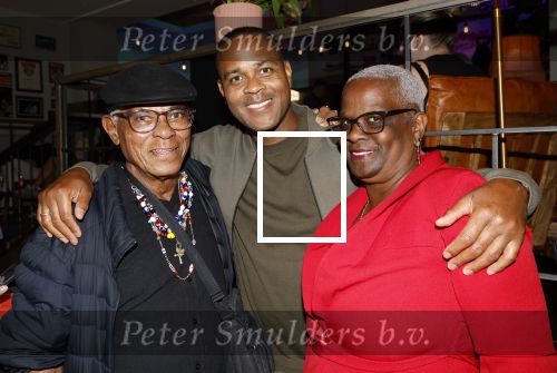 Amsterdam 15 juli 2024
Nino Wilkes en Leontine Ruiters bij Boom Boom Chicago.. Patrick Kluivert met zijn vader en stiefmoeder