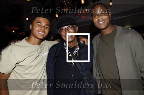 Amsterdam 15 juli 2024
Nino Wilkes en Leontine Ruiters bij Boom Boom Chicago.. Patrick Kluivert met zijn vader en zoon Shane Kluivert